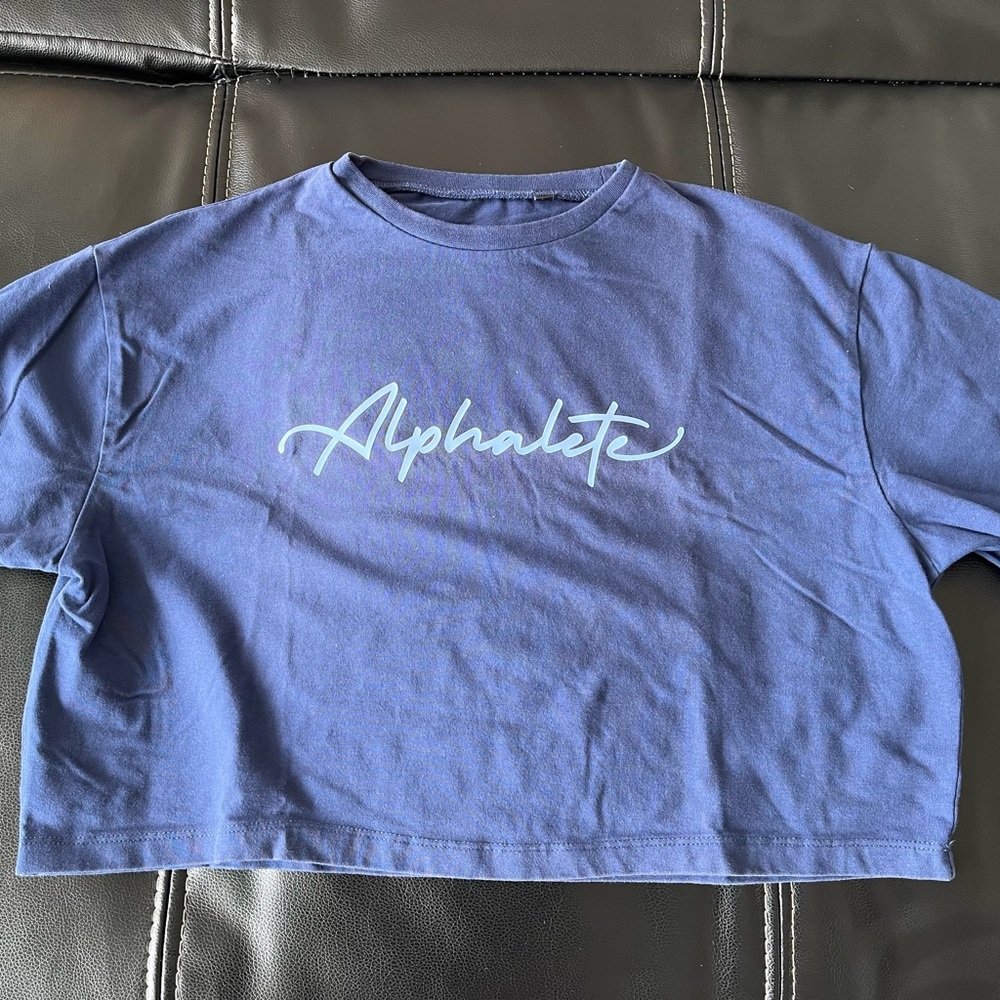 Alphalete Crop Top